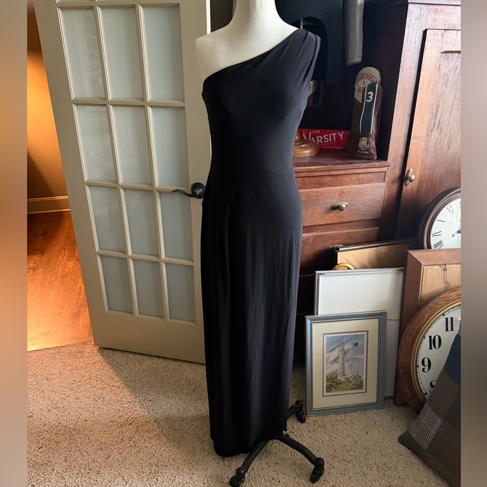 LAUREN Ralph Lauren Women’s Vintage Off the Shoulder Black Dress - Size 6